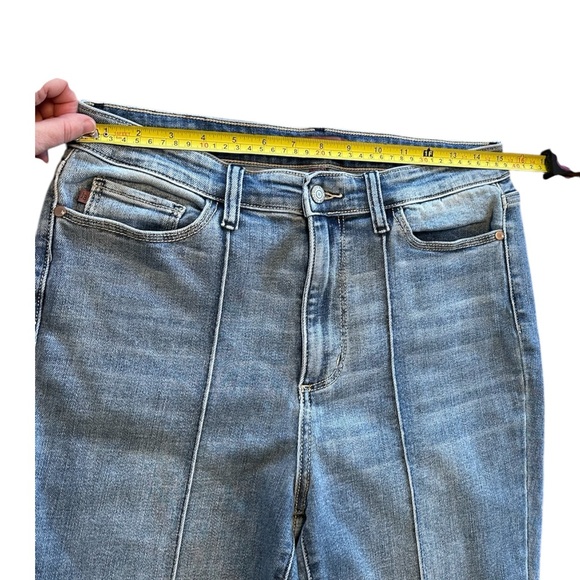 Judy Blue Flare Jeans High Rise Front Seam Raw Hem Boho Denim 30x33 Sz 11 Spring - Picture 7 of 12
